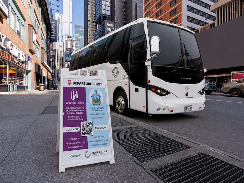 Small Bus Tour NYC Location